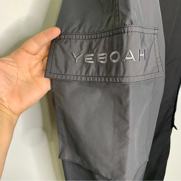 COS + YEBOAH Men’s Black Gray Two Tone Cargo Pants Size 28R NWOT!